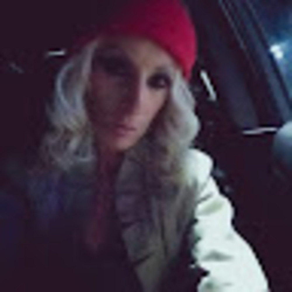 Meet your Posher, Whitney